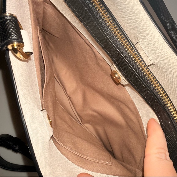 Brand New White & Black Lillie Coach Purse - Picture 3 of 6